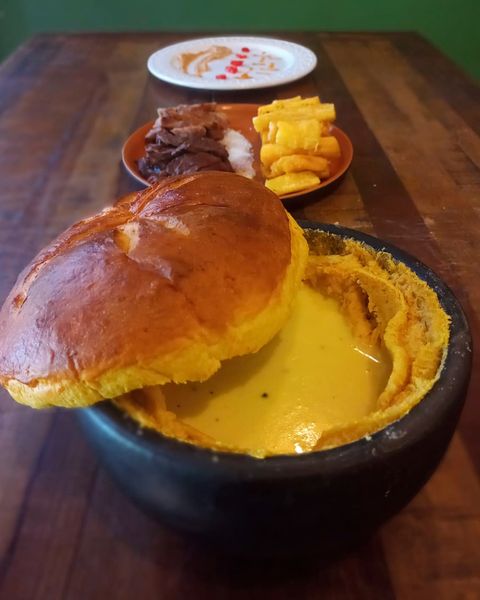 Fondue no pão