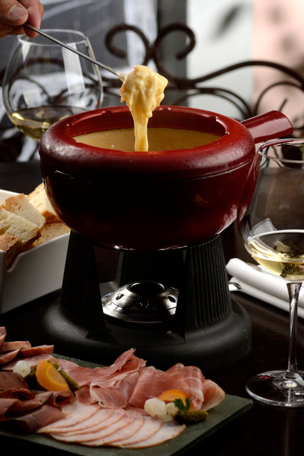 Fondue de queijo no Bistrot de Paris