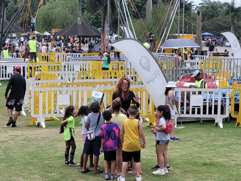 Avenida Paulista recebe 'Festival de Doces Temáticos de Halloween