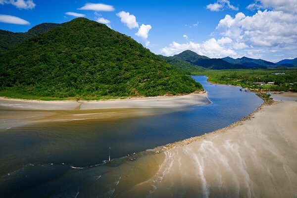 Praias: Centro, Guaraú, Guarauzinho, Costão, Caramborê, Prainha e Barra do Una - Peruibe / SP - Foto: Ken Chu - expressão studio