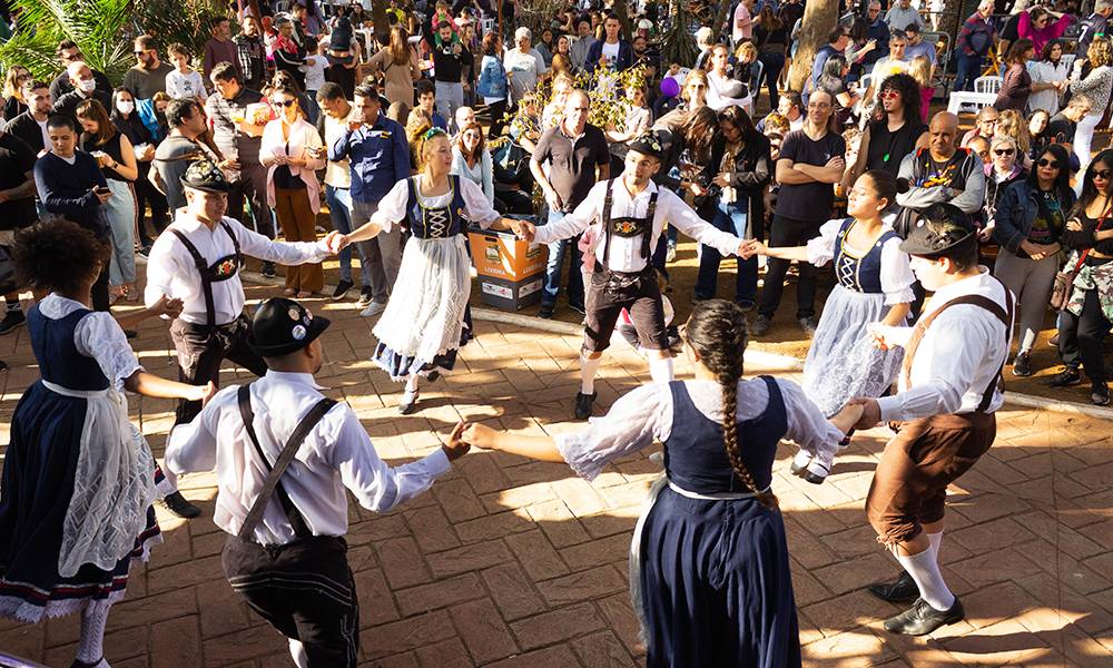 Oktoberfesta-em-Moema-Celebracao-da-Cultura-Alema-e-Diversao-para-Toda-a-Familia-Voce-Falou-Cerveja-Blog-Cervejeiro